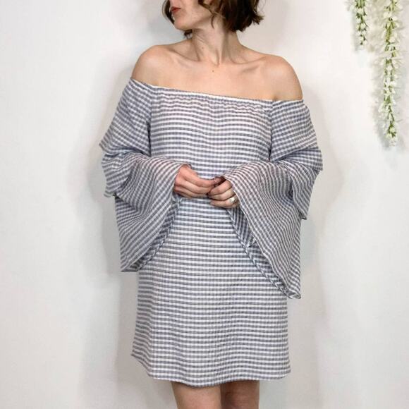 WAYF gingham print picnic dress flared tiered sleeves blue white strapless 3264 - Picture 11 of 12